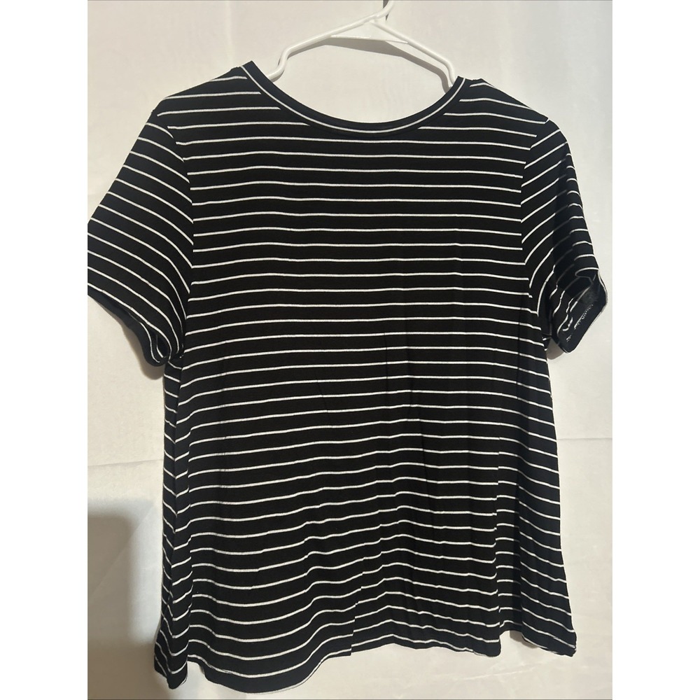 Old Navy Active Women's Go-Dry Black Striped Top Size M Wrap Back